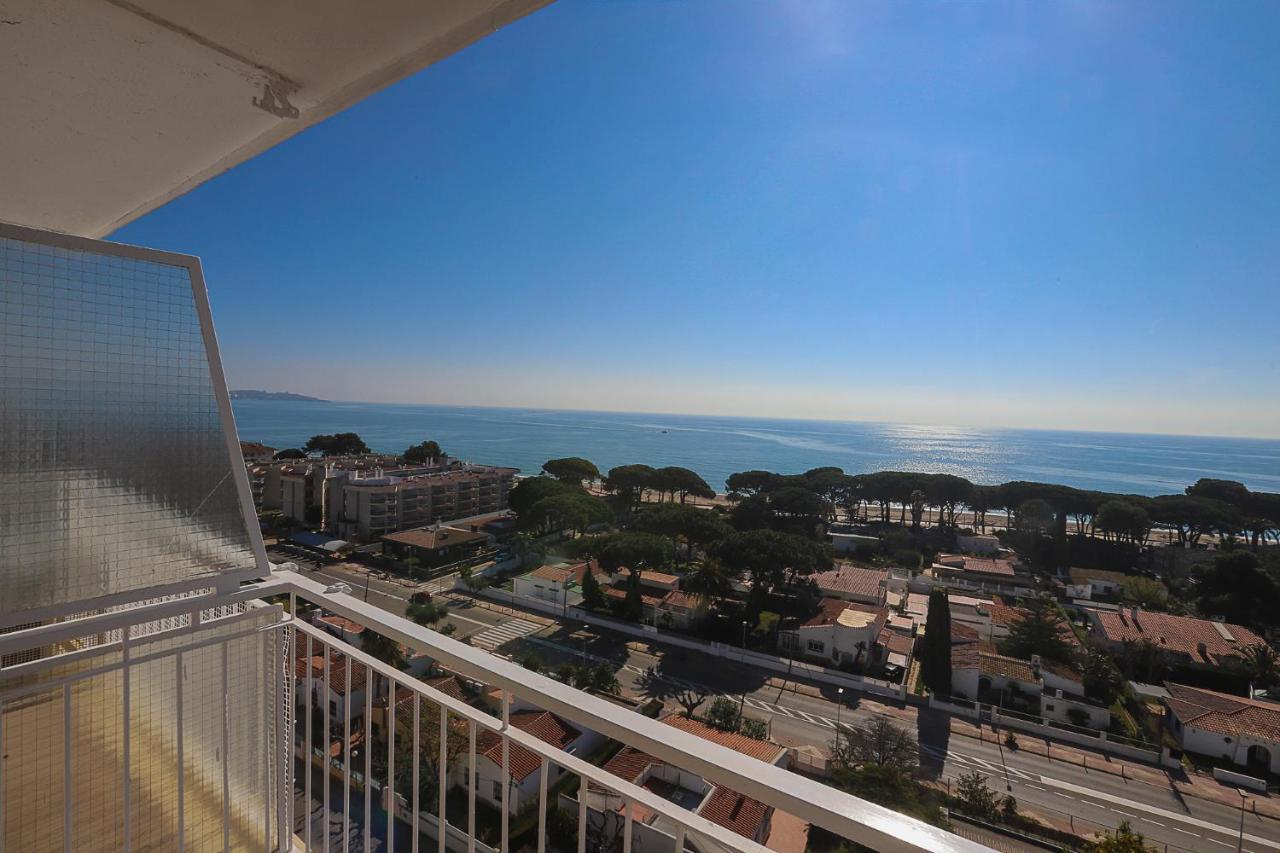 Costa Daurada Apartaments 坎布里尔斯 外观 照片